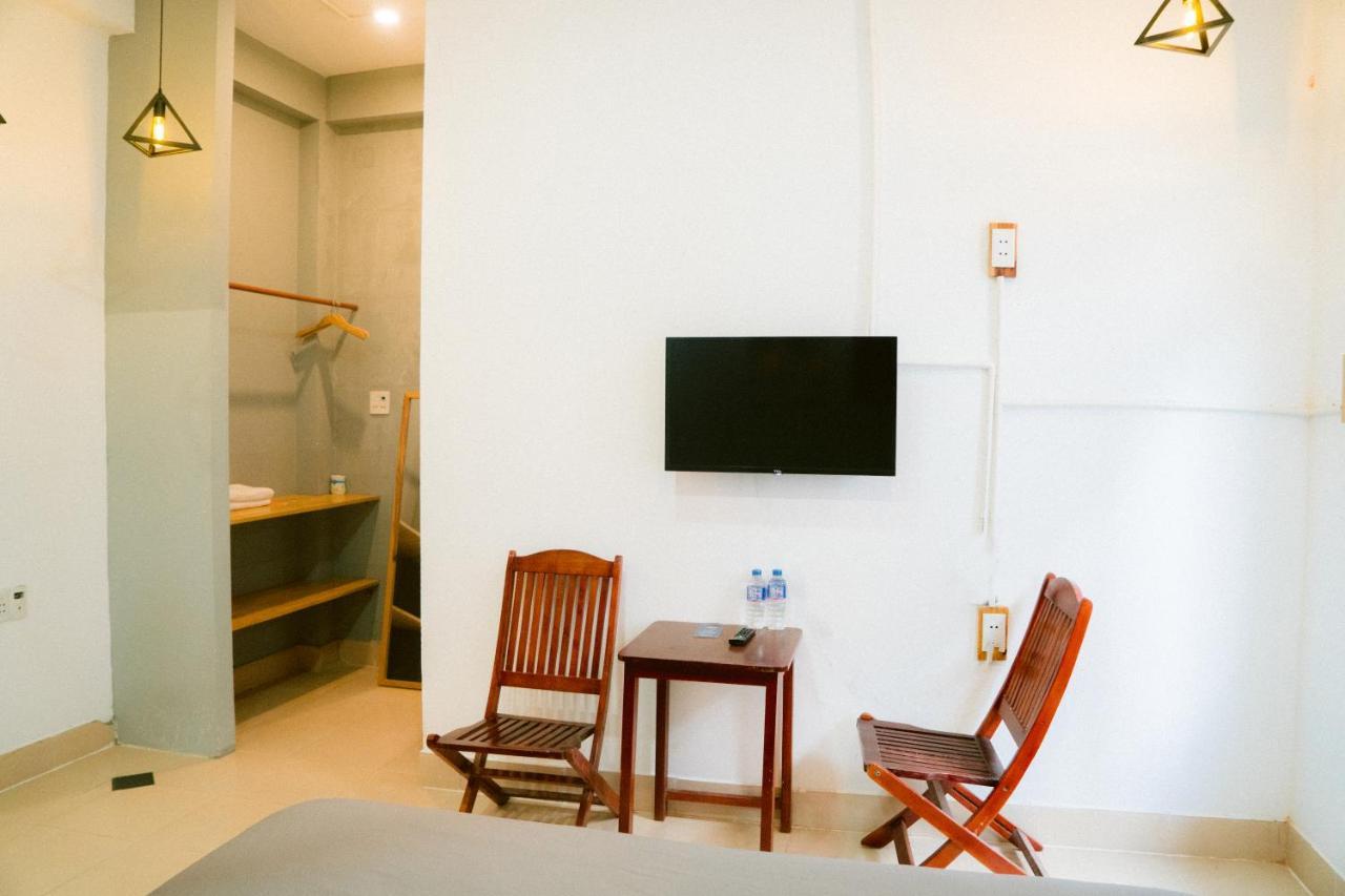 Joy Hotel Phu Yen トゥイホア エクステリア 写真
